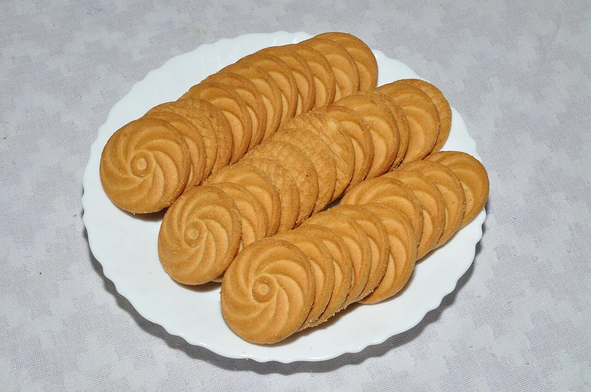 Plate of swirled sweet butter biscuits