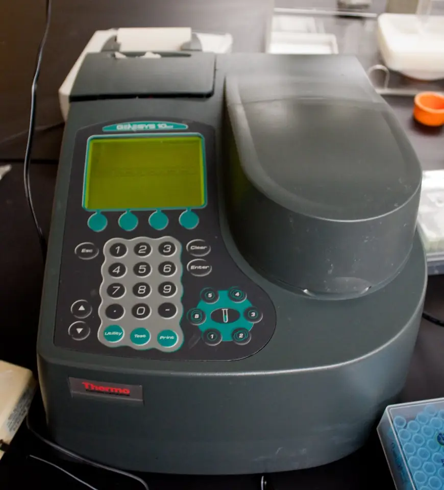 Thermo Genesys 10uv Spectrophotometer - View from Above