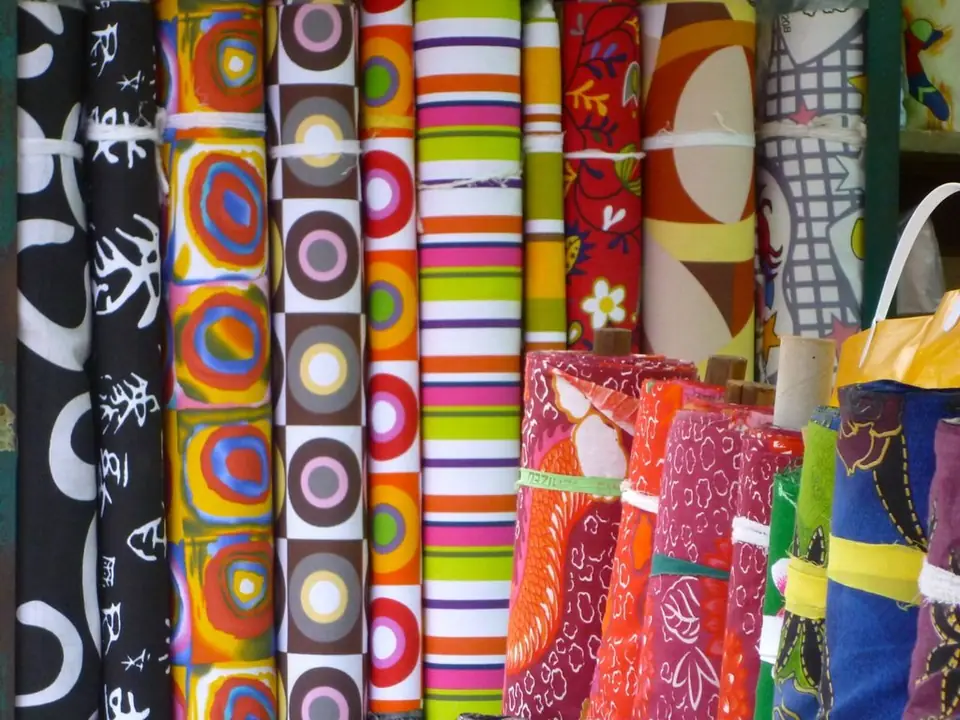 Fabric bolt ensemble
