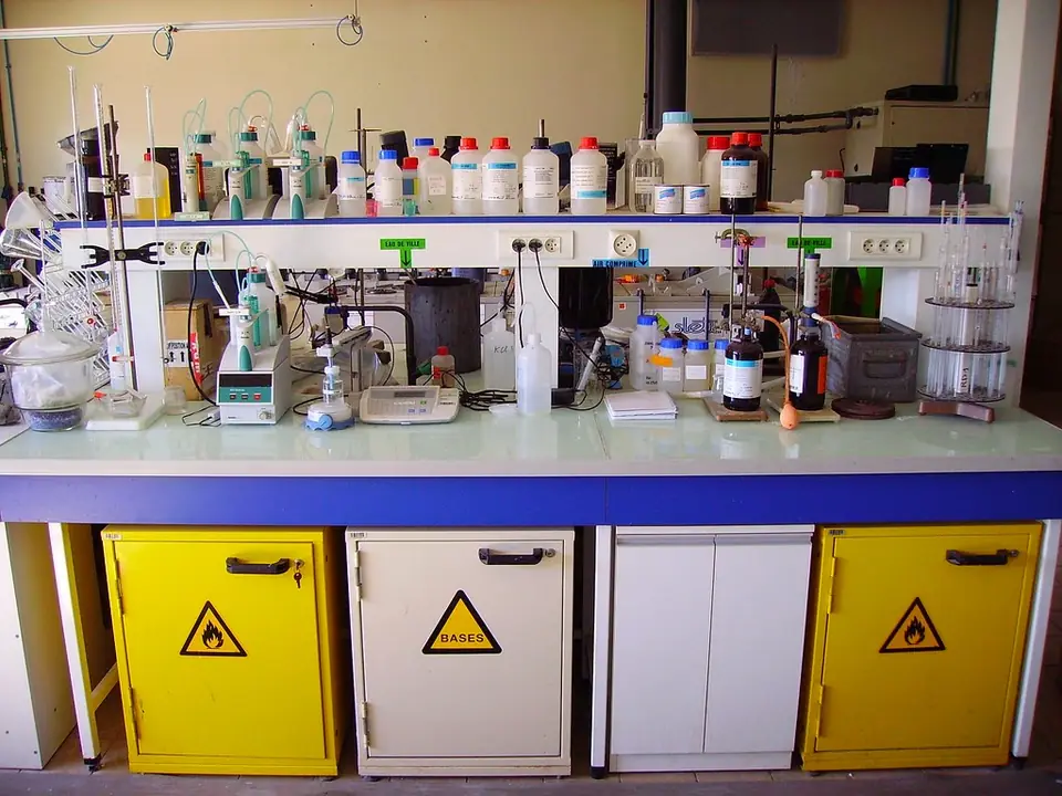 Chemistry laboratory, detail