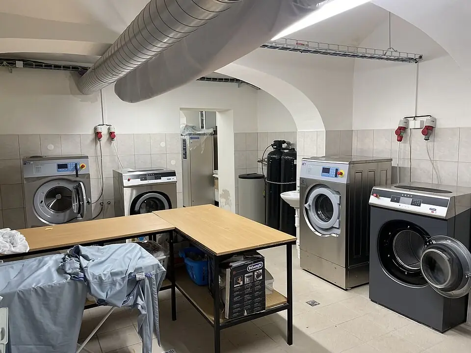 Industrial washing machines